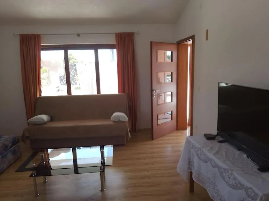 Sea And Sun Pakostane Apartment